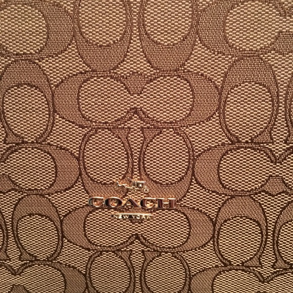 Lovely Coach Handbag - Perfect for fall ๐๐๐ฟ - Picture 5 of 7